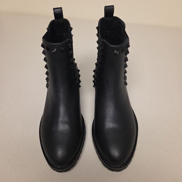 WHITE HOUSE BLACK MARKET Studded Chelsea Ankle Boots Sz 7 NWOT - NO BOX - Picture 2 of 16